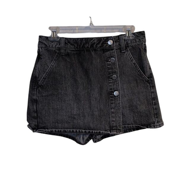 GAP Denim Mini Skirt with Silver Signature Buttons – Size 26 / 2 - Picture 1 of 2